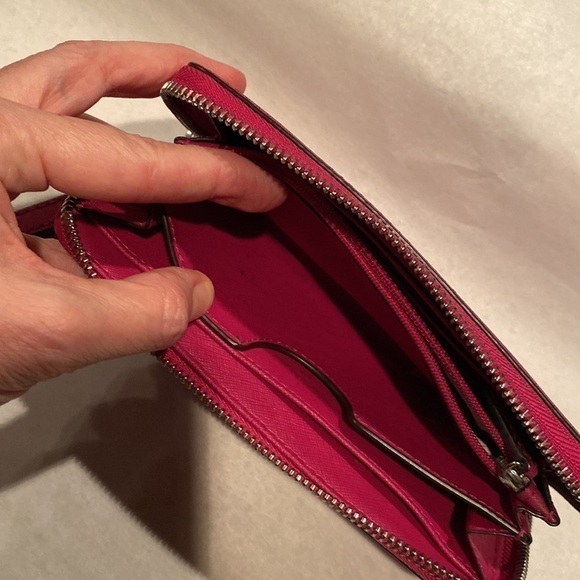 Michael Kors Jet Set Large Wristlet Clutch Wallet, Hot Pink - Picture 5 of 9